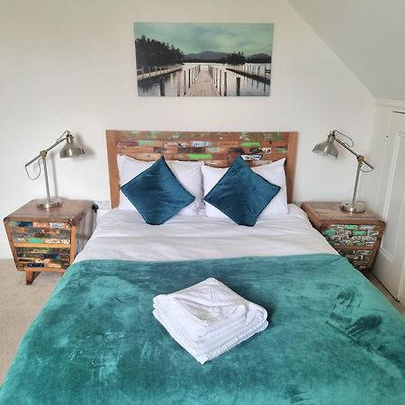 شقة Stylish 2-Bed Flat, Quick Access To London Sights المظهر الخارجي الصورة
