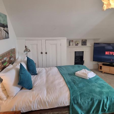 شقة Stylish 2-Bed Flat, Quick Access To London Sights المظهر الخارجي الصورة