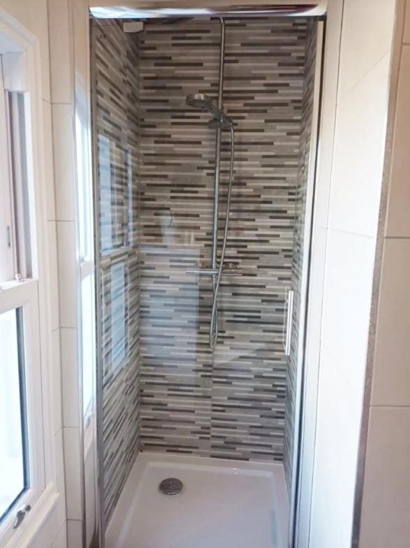 شقة Stylish 2-Bed Flat, Quick Access To London Sights المظهر الخارجي الصورة