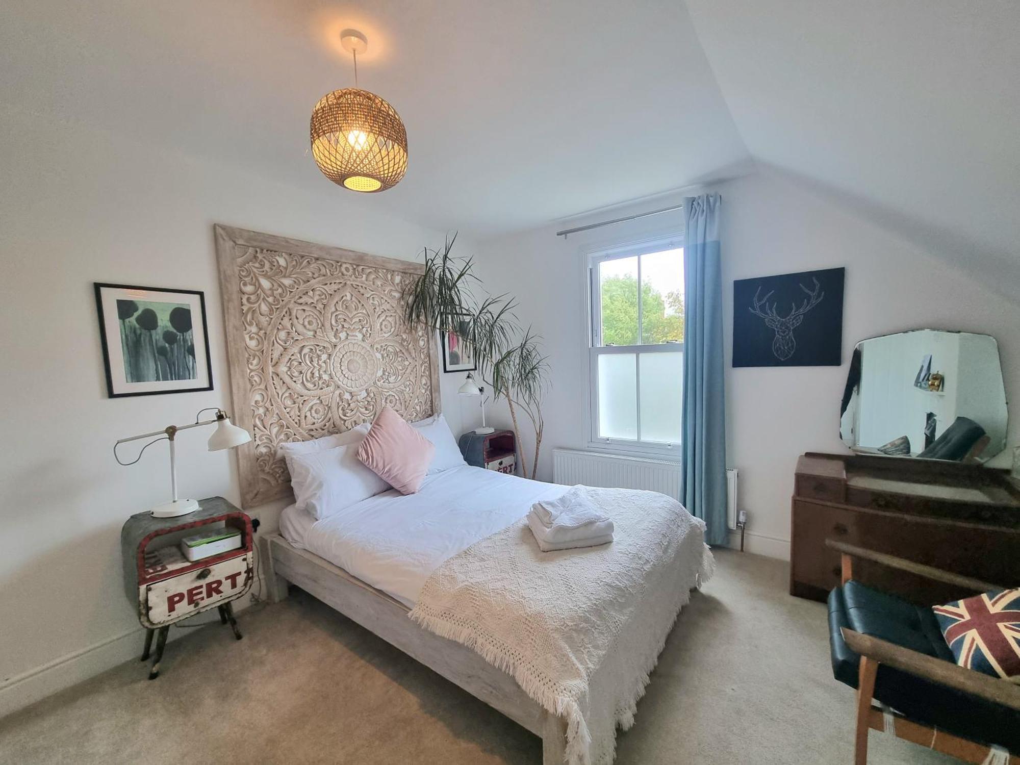 شقة Stylish 2-Bed Flat, Quick Access To London Sights المظهر الخارجي الصورة